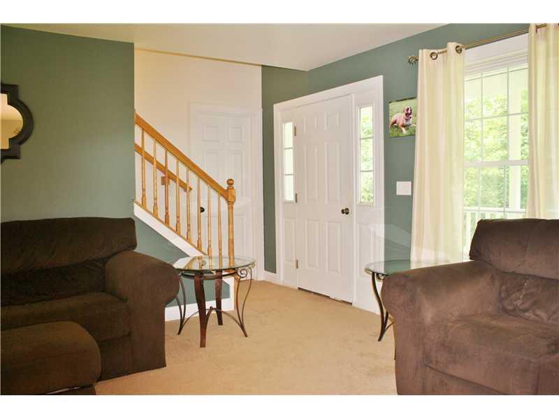 19 Anthoine Road Windham, ME 04062 - Photo 9 of 29 Living Room.