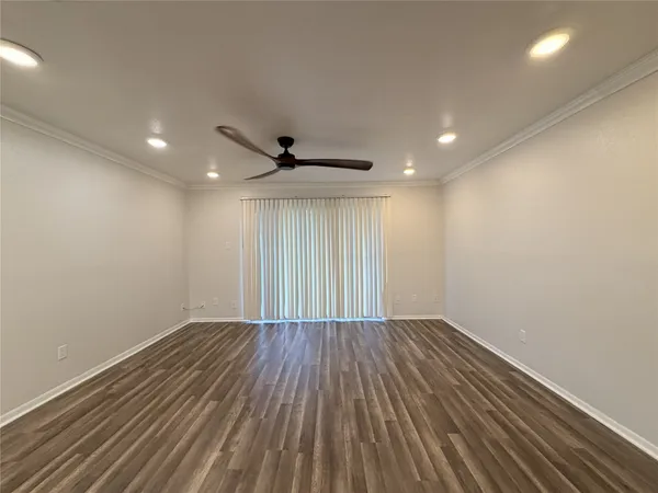 $1,450 | 3045 Walnut Bend Lane, Unit 11, Houston, TX 77042