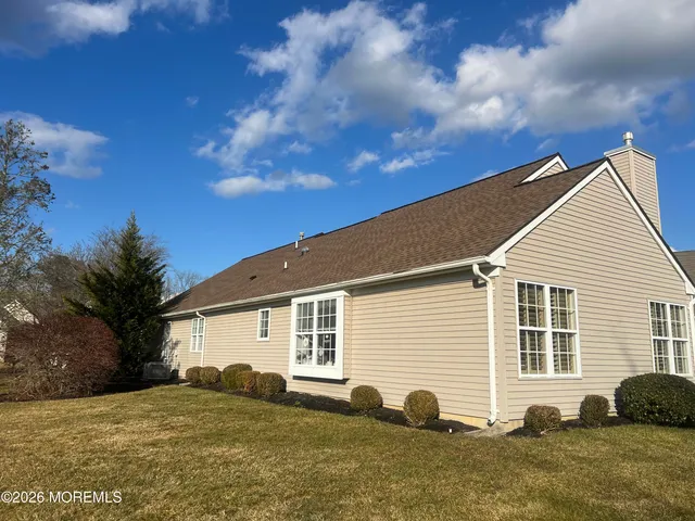 $380,000 | 8 Skyline Drive, Lakewood, NJ 08701