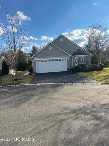 $380,000 | 8 Skyline Drive, Lakewood, NJ 08701