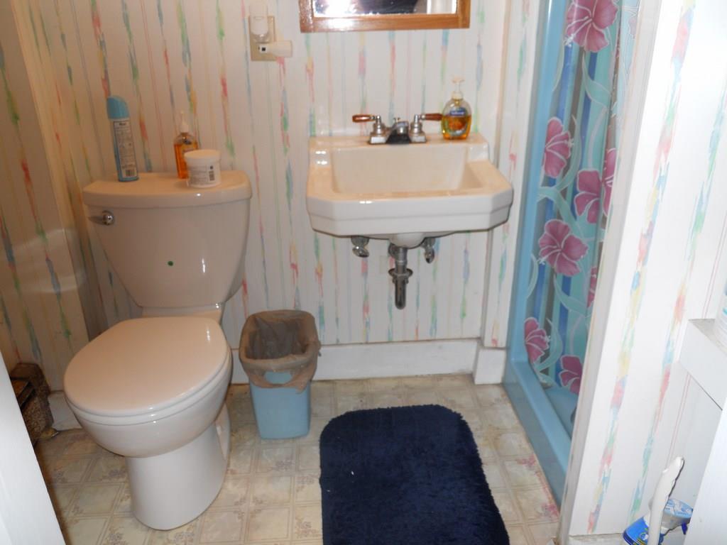 29 Gilbert Street Orono, ME 04473 - Photo 11 of 18 Bathrooms