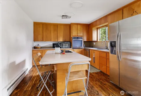 $608,800 | 1552 Northeast Narrows Avenue, Oak Harbor, WA 98277