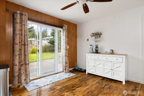 $608,800 | 1552 Northeast Narrows Avenue, Oak Harbor, WA 98277