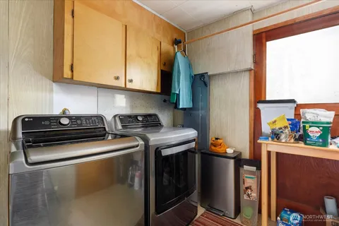 $608,800 | 1552 Northeast Narrows Avenue, Oak Harbor, WA 98277