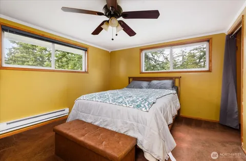 $608,800 | 1552 Northeast Narrows Avenue, Oak Harbor, WA 98277