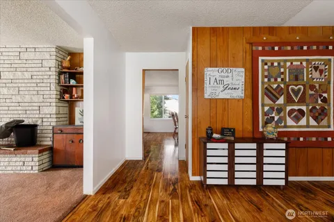 $608,800 | 1552 Northeast Narrows Avenue, Oak Harbor, WA 98277