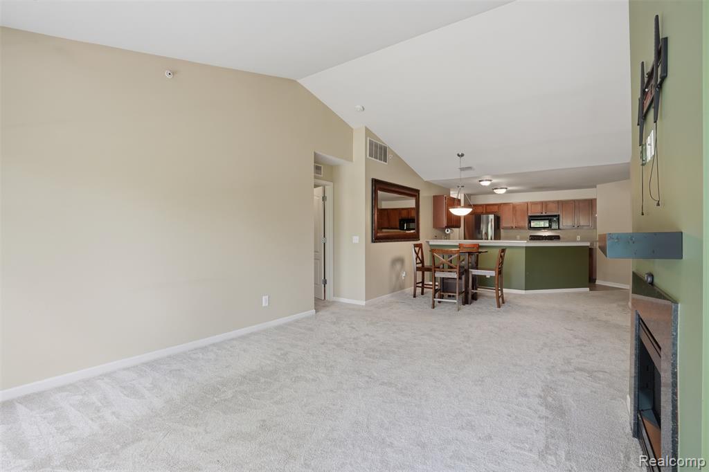 320 North Wixom Road, Unit 30 Wixom, MI 48393 - Photo 6 of 28