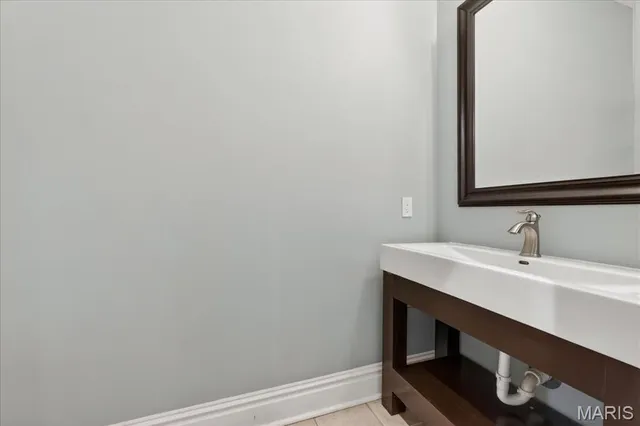 $1,995 | 2919 South 18th Street, St. Louis, MO 63118