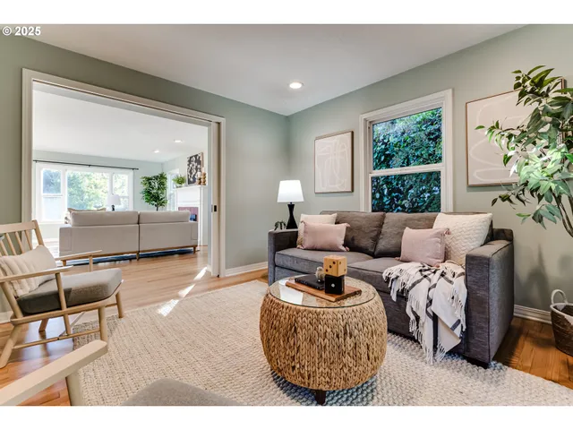 $595,000 | 2140 Monroe Street, Eugene, OR 97405