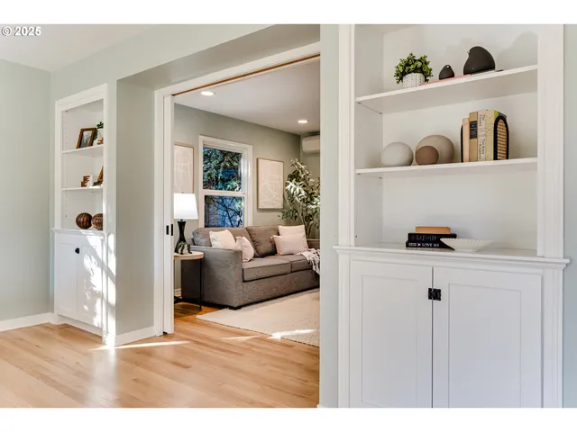 $595,000 | 2140 Monroe Street, Eugene, OR 97405