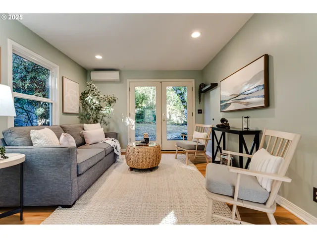 $595,000 | 2140 Monroe Street, Eugene, OR 97405