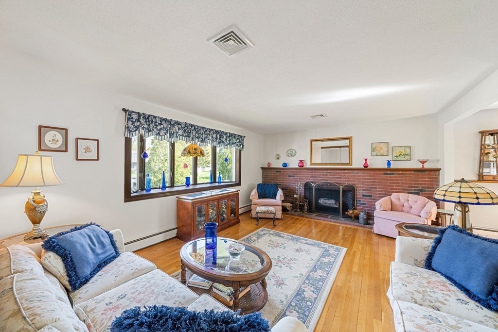 25 Old Farm Road Marshfield, MA 02050 - Photo 8 of 18 Gallery Image 8