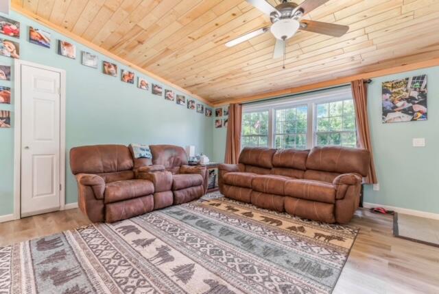 1915 Bowersock Road Indian River, MI 49749 - Photo 7 of 21 Gallery Image 7