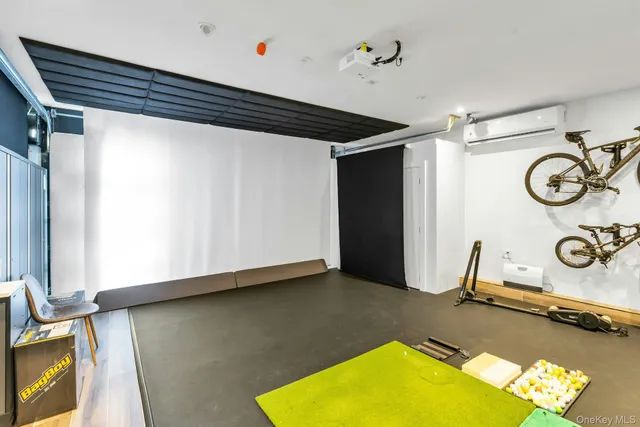 $2,080,000 | 3 Maple Street, Glenwood Landing, NY 11547