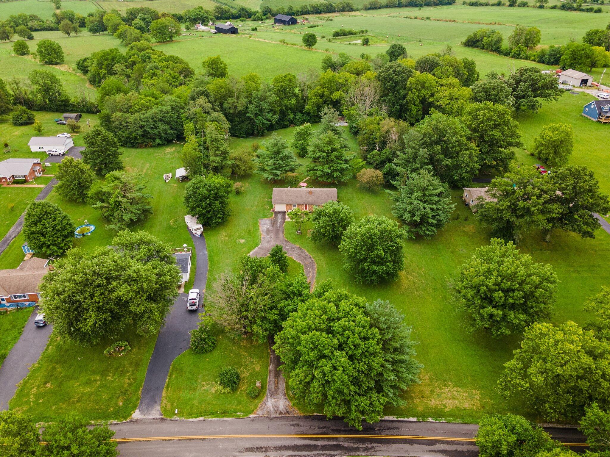 1059 Bethlehem Road Paris, KY 40361 - Photo 3 of 17 DJI_0256