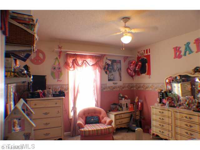 211 Albertson Road Thomasville, NC 27360 - Photo 11 of 18 3rd Bedroom.