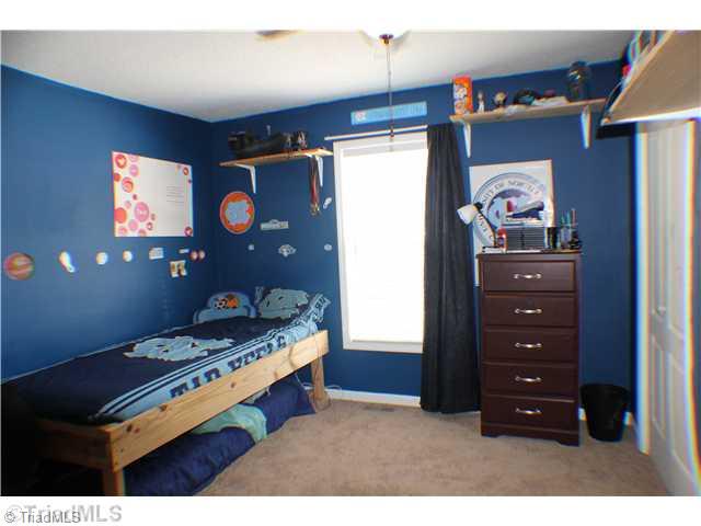211 Albertson Road Thomasville, NC 27360 - Photo 9 of 18 2nd Bedroom.