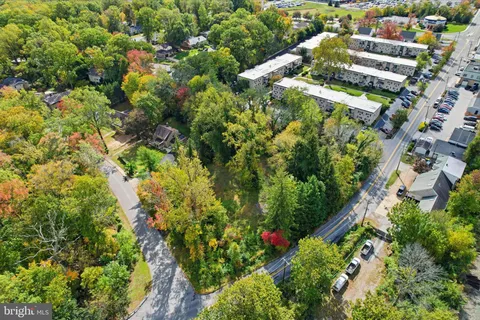 $98,750 | 804 West Matson Run Parkway, Wilmington, DE 19802