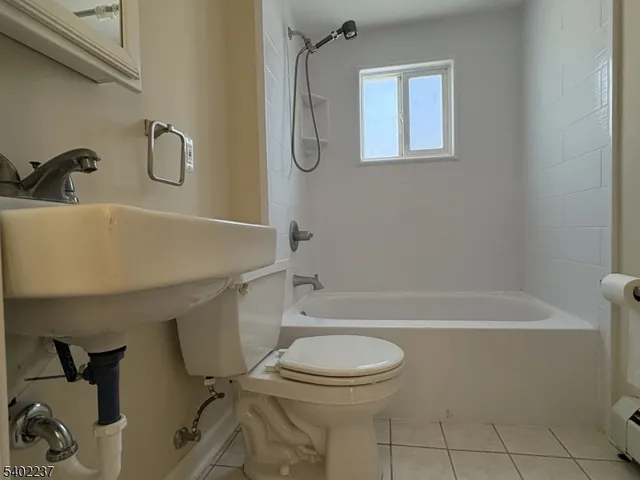 $2,400 | 131 Main Street, Stanhope, NJ 07874