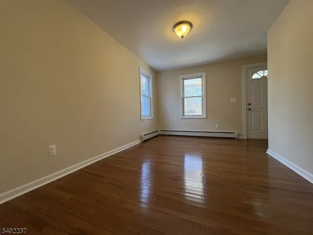 $2,400 | 131 Main Street, Stanhope, NJ 07874