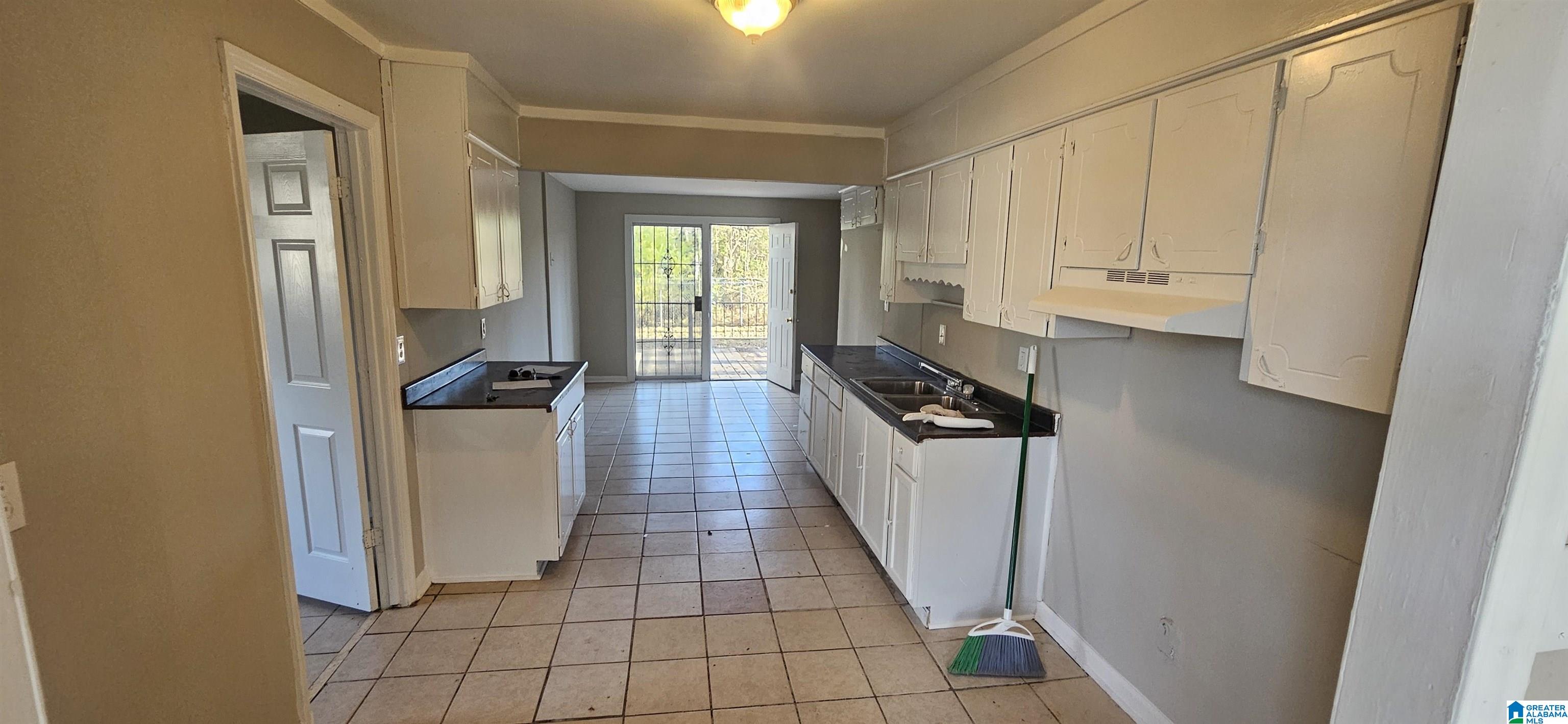 1349 Woodward Road Midfield, AL 35228 - Photo 9 of 13