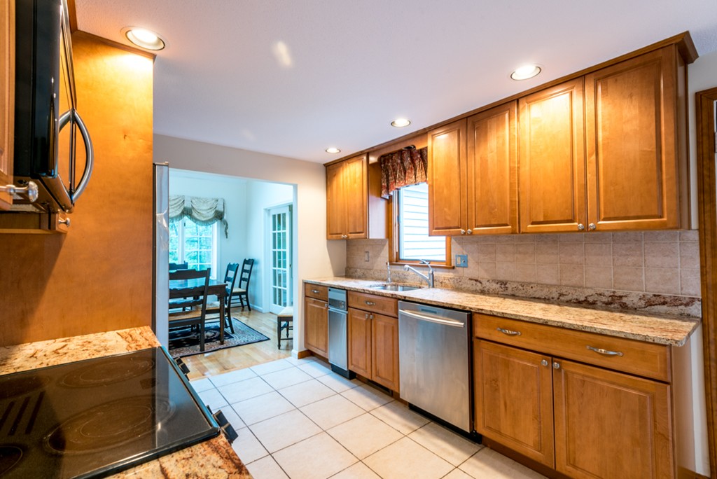 65 Fuller Pond Road, Unit 65 Middleton, MA 01949 - Photo 12 of 25 Gallery Image 12