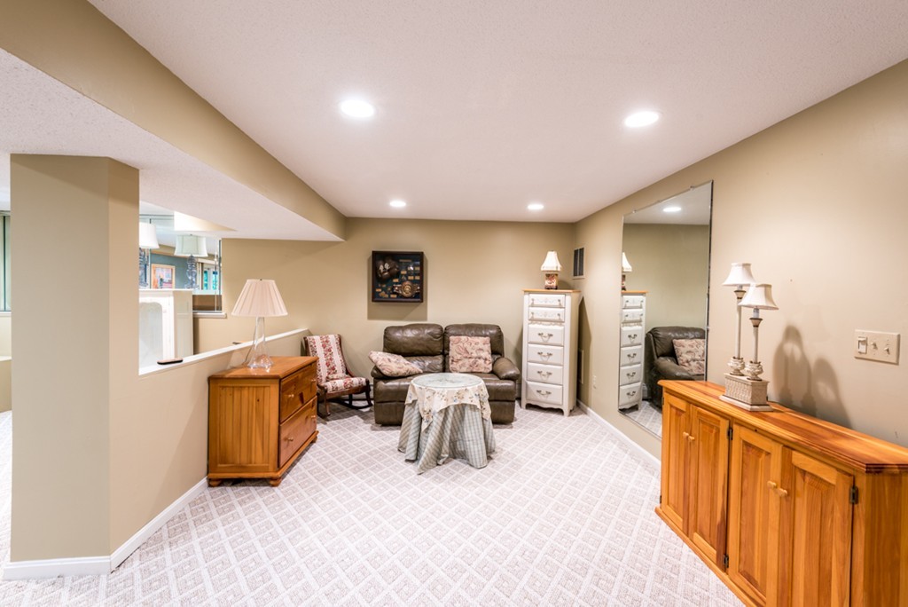 65 Fuller Pond Road, Unit 65 Middleton, MA 01949 - Photo 23 of 25 Gallery Image 23