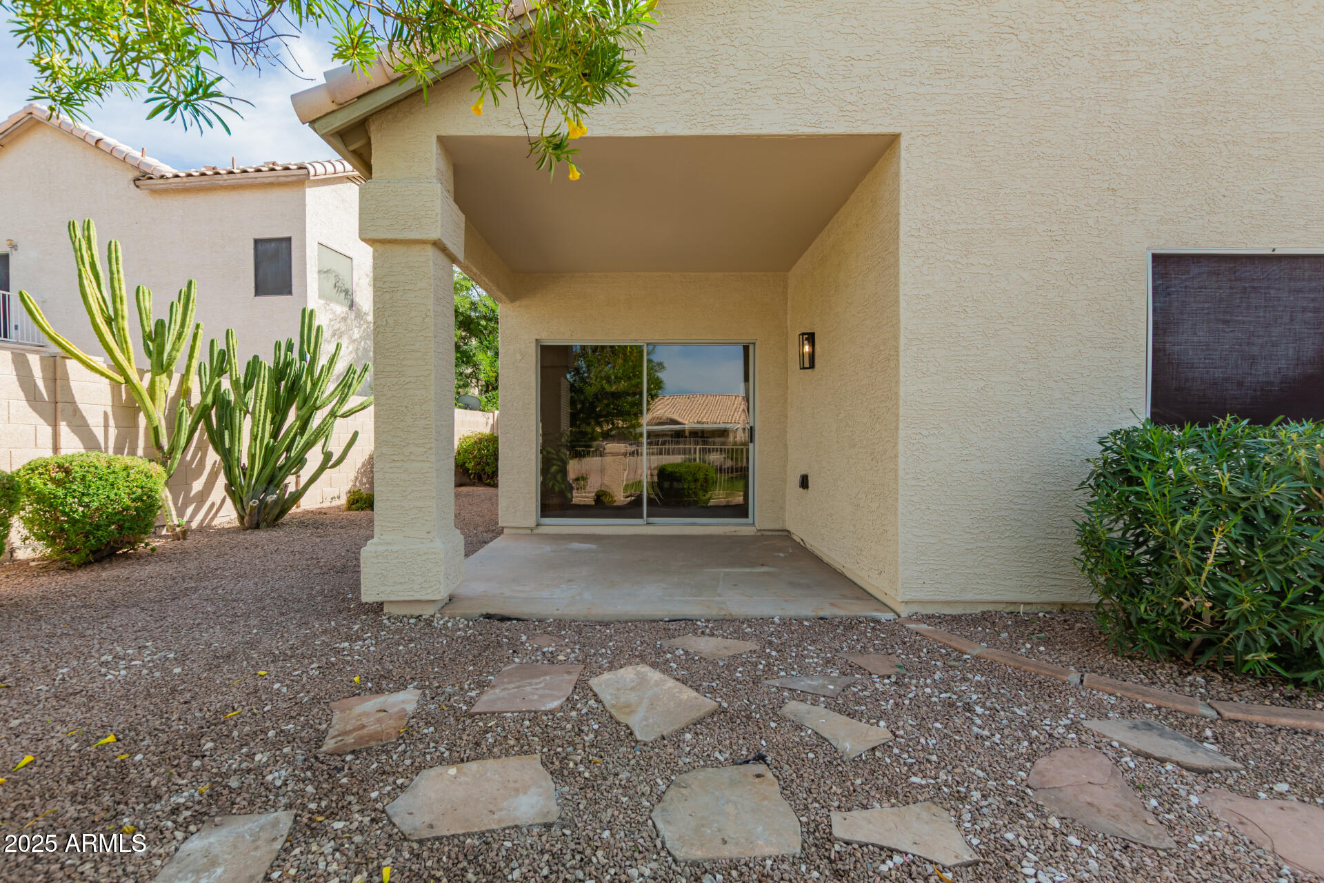 786 South Catalina Street Gilbert, AZ 85233 - Photo 30 of 34 a view of a back yard of the house