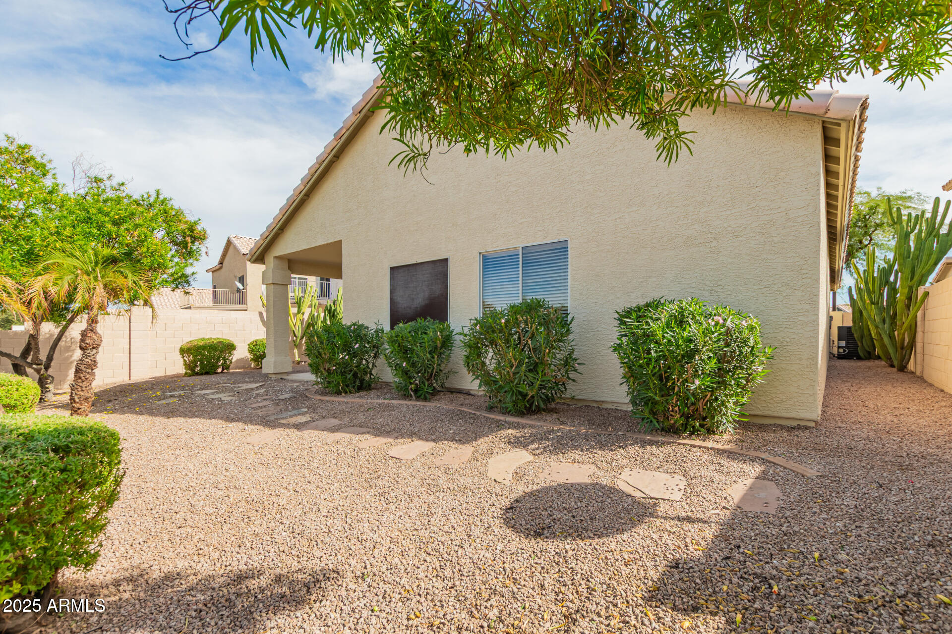 786 South Catalina Street Gilbert, AZ 85233 - Photo 32 of 34 a view of outdoor space and yard