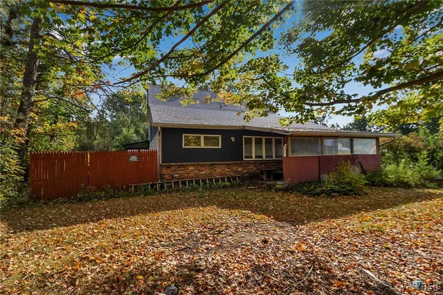 $349,900 | 5719 Crittenden Road, Newstead, NY 14001