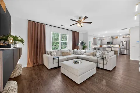 $425,000 | 1253 Richmond Court Southeast, Atlanta, GA 30354