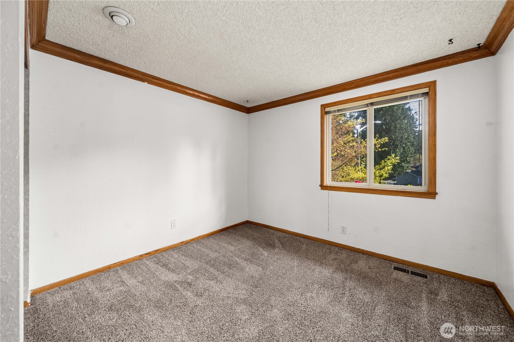 3316 Southwest 335th Street Federal Way, WA 98023 - Photo 27 of 38