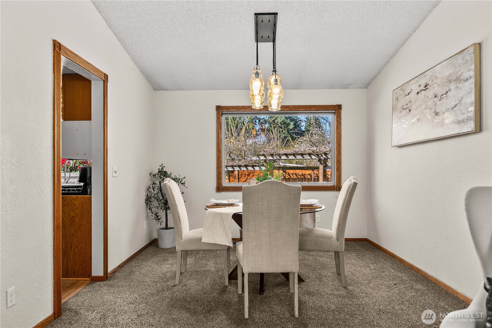 3316 Southwest 335th Street Federal Way, WA 98023 - Photo 7 of 38