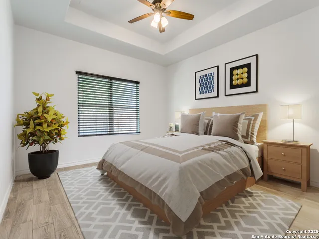 $245,000 | 862 West Southcross Boulevard, San Antonio, TX 78211