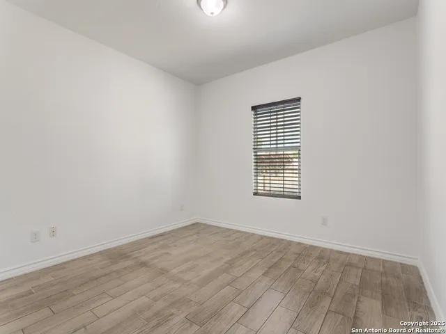 $245,000 | 862 West Southcross Boulevard, San Antonio, TX 78211