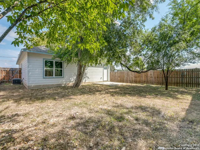 $245,000 | 862 West Southcross Boulevard, San Antonio, TX 78211