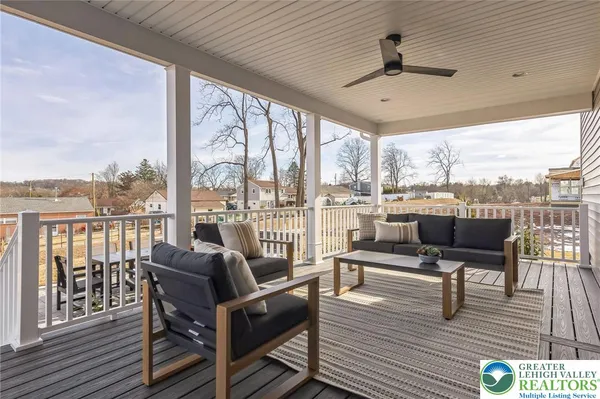 $739,990 | 5395 Red Oak Drive, Coopersburg, PA 18036