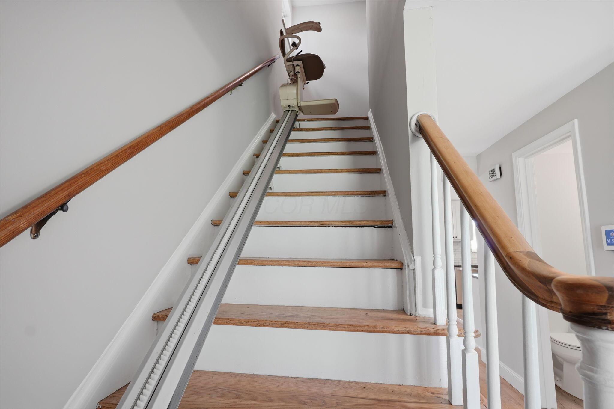 2547 McCutcheon Road Columbus, OH 43219 - Photo 19 of 55 stair to second floor