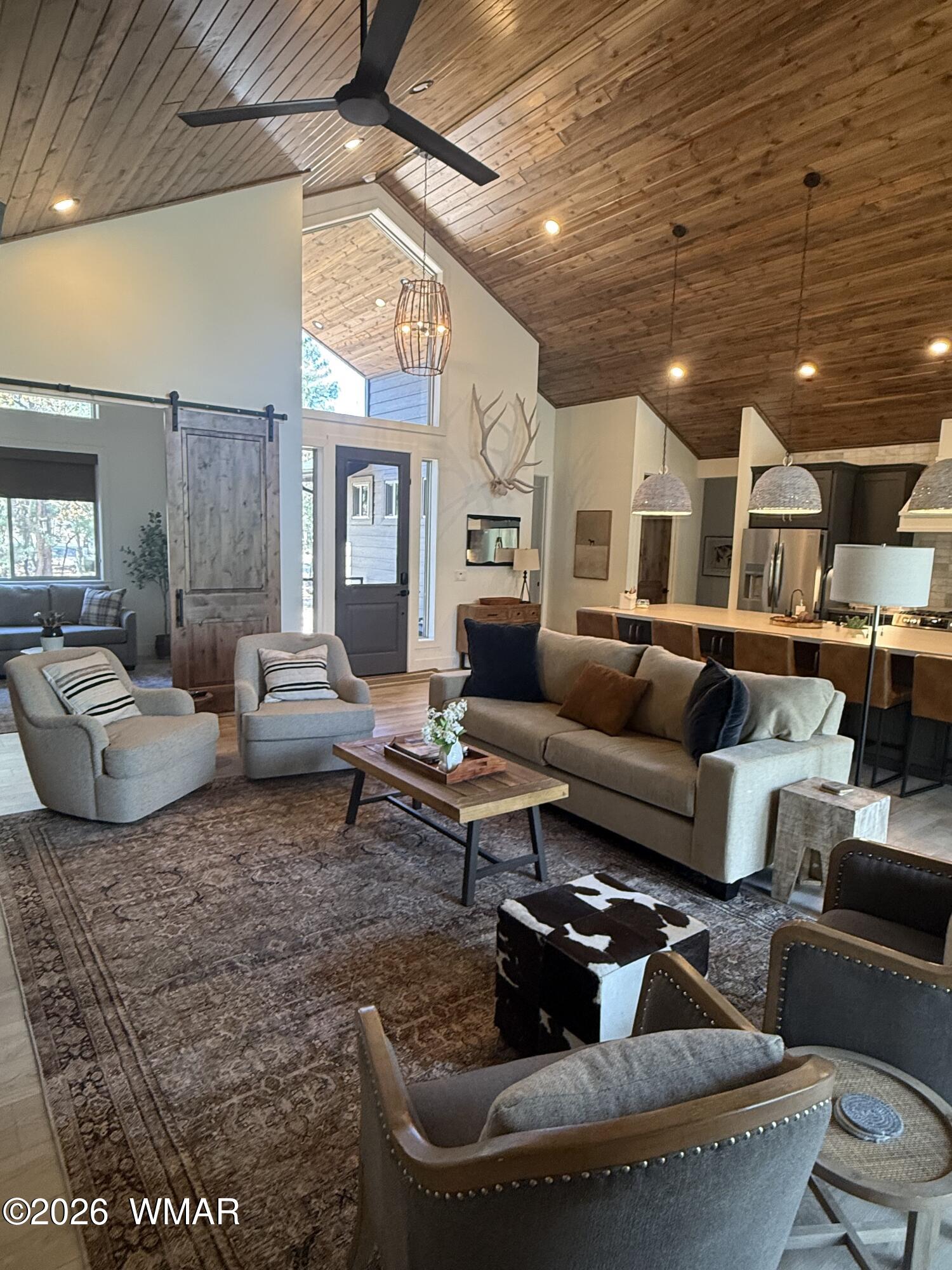 4260 West Falling Leaf Road Show Low, AZ 85901 - Photo 5 of 5 Living