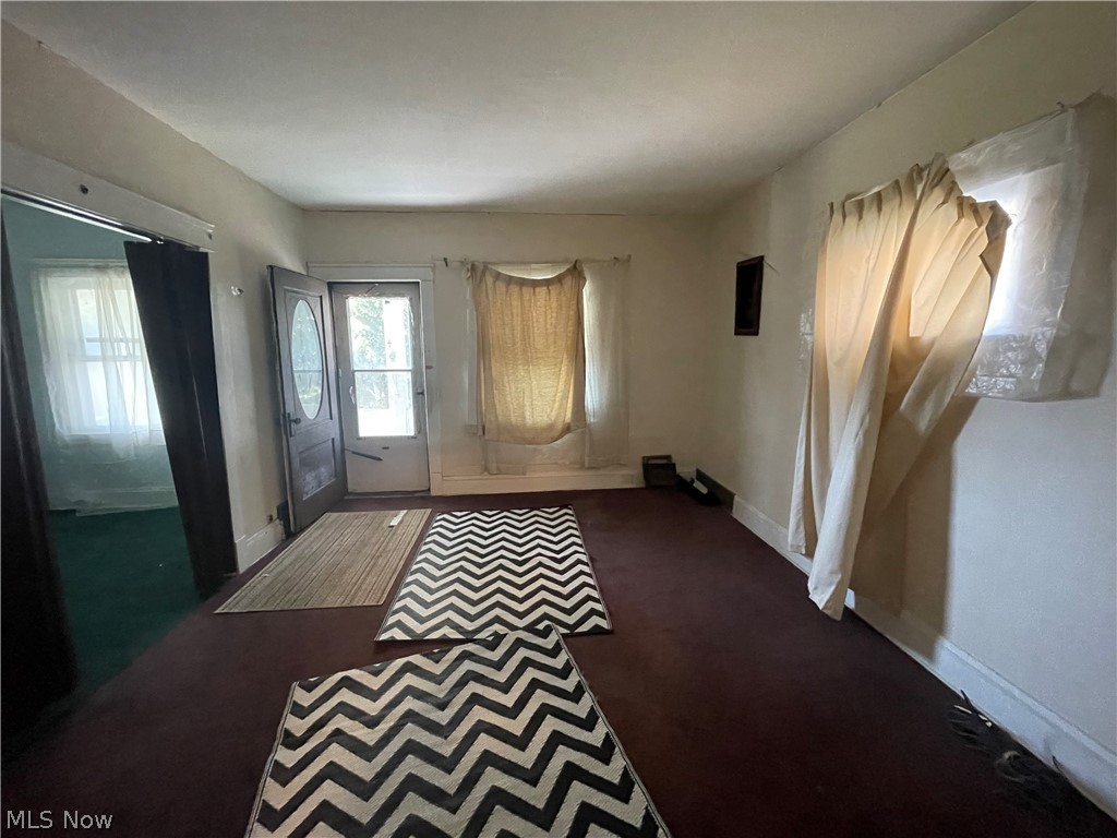 901 Alhambra Road Cleveland, OH 44110 - Photo 11 of 26 Upstairs Living Room