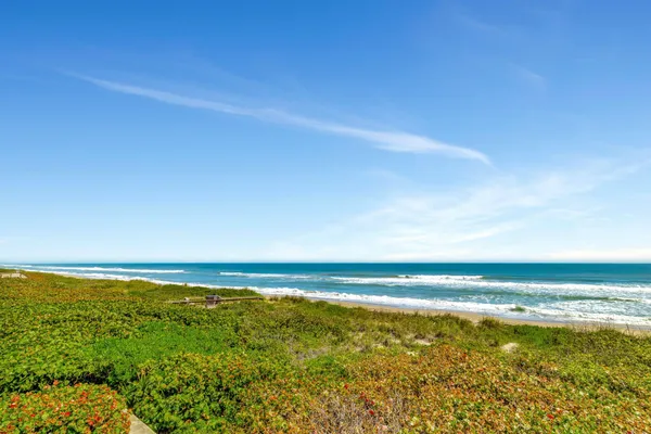 $589,000 | 1555 Northeast Ocean Boulevard, Unit 402, Jensen Beach, FL 34957