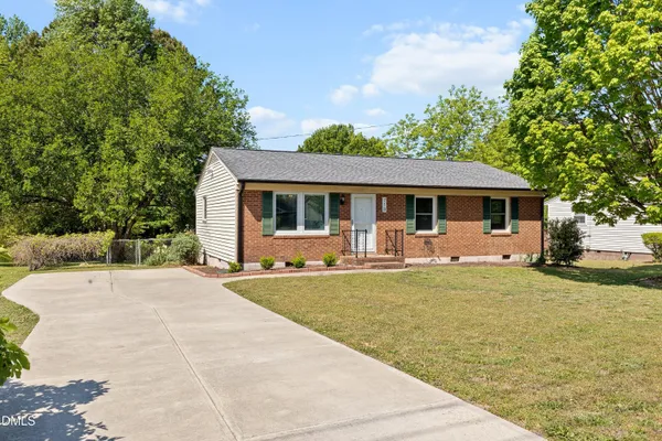 $395,000 | 718 South Hughes Street, Apex, NC 27502