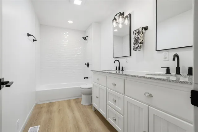 $175,000 | 1006 South East Street, Bloomington, IL 61701