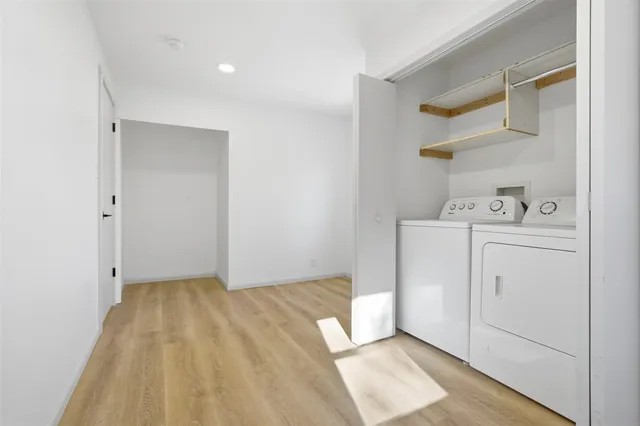 $175,000 | 1006 South East Street, Bloomington, IL 61701