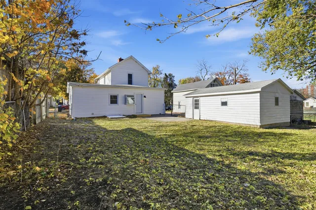 $175,000 | 1006 South East Street, Bloomington, IL 61701