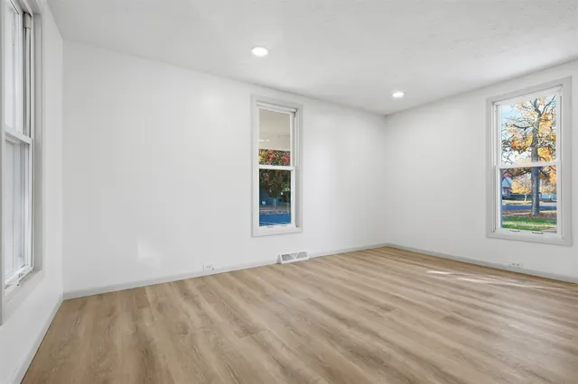 $175,000 | 1006 South East Street, Bloomington, IL 61701