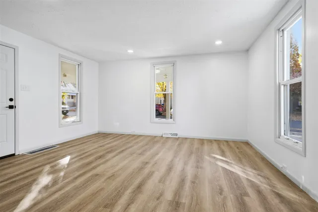 $175,000 | 1006 South East Street, Bloomington, IL 61701