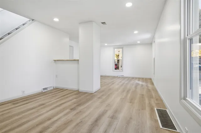 $175,000 | 1006 South East Street, Bloomington, IL 61701