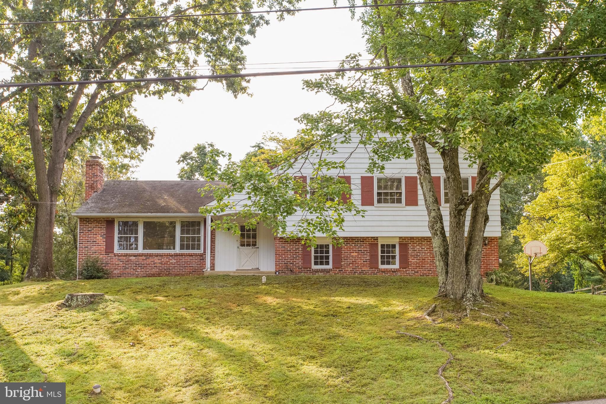 123 Deerfield Road Broomall, PA 19008 - Photo 1 of 20 Brick Split Level with Tons of Square footage