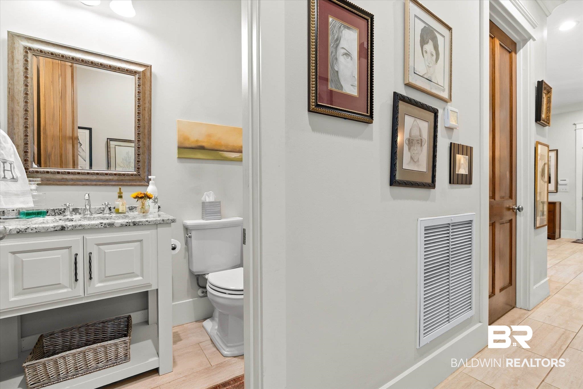 561 Falling Water Boulevard Fairhope, AL 36532 - Photo 27 of 45 Powder Room